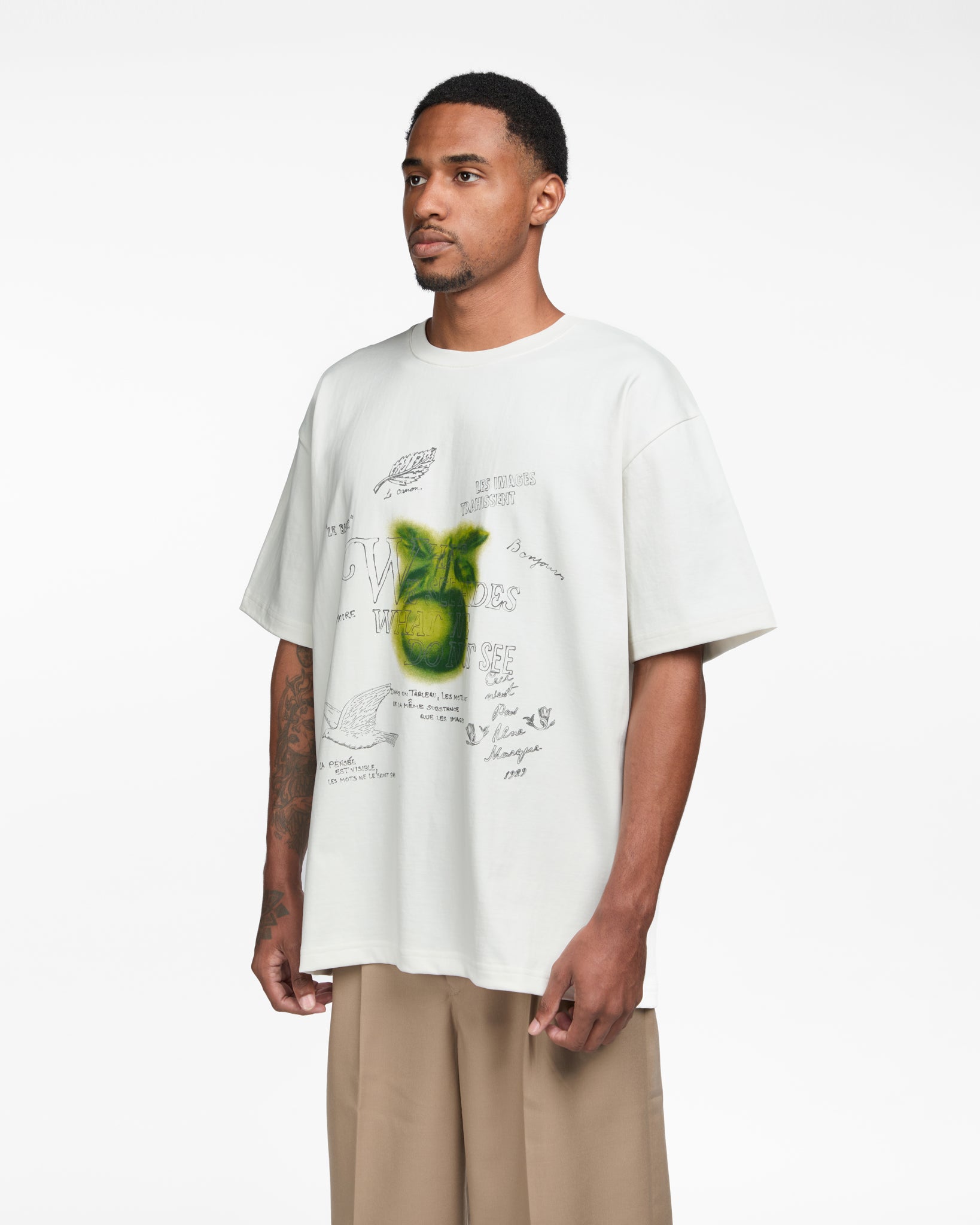 Apple Rene Magritte Tee (White)