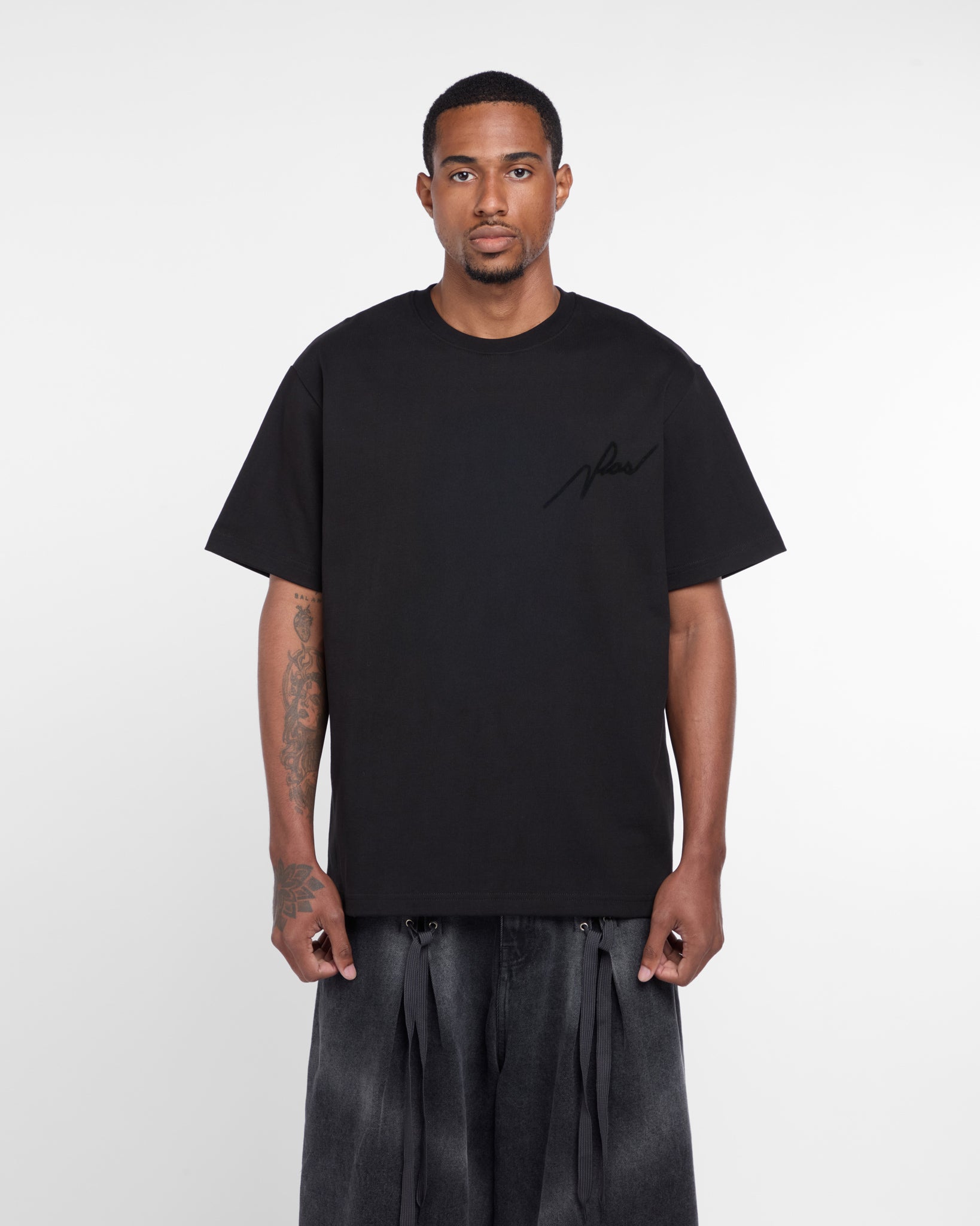 Pas Cursive Tee (Black)