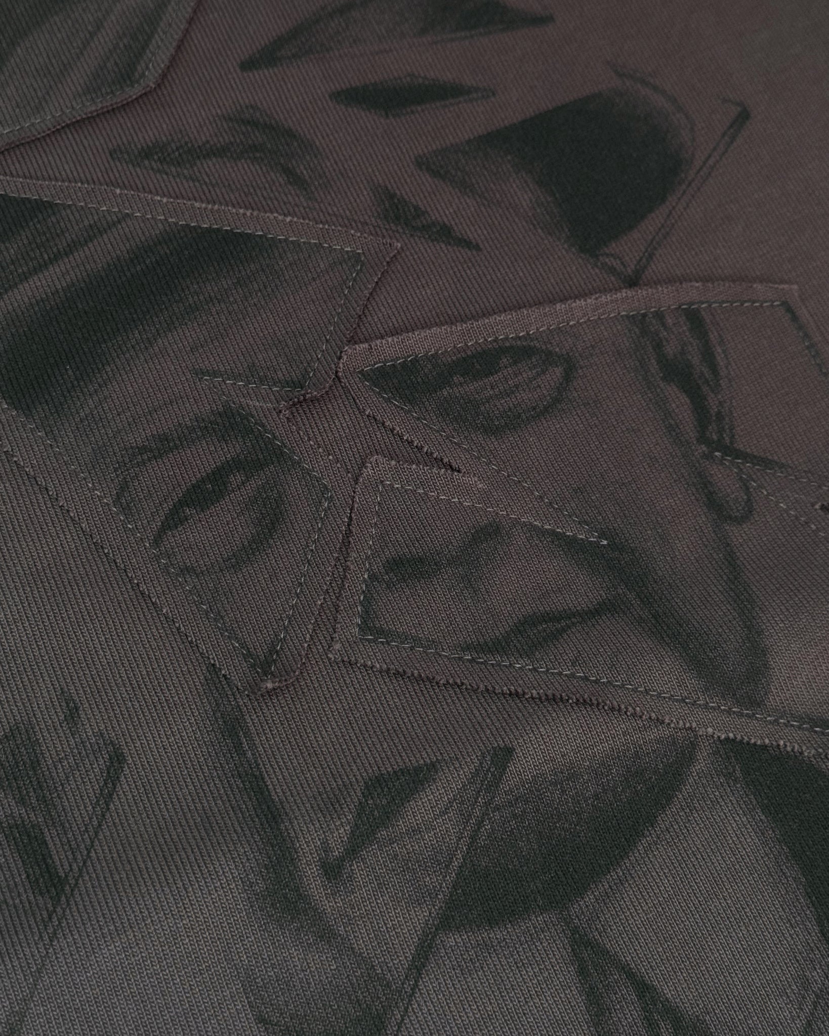 Magritte Tee Shirt (Graphite)