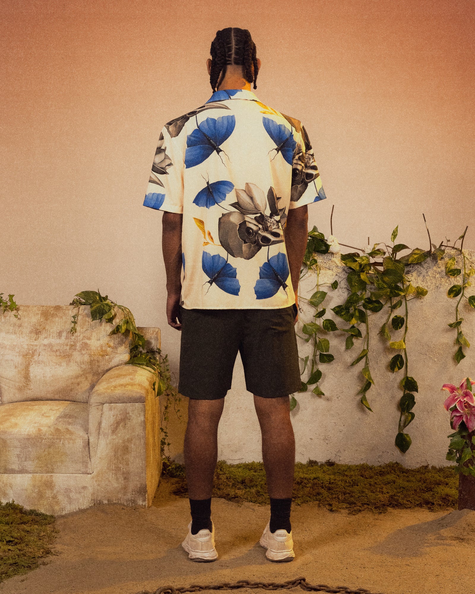 Butterfly Ensemble Short Sleeve Shirt (Blue / Beige)