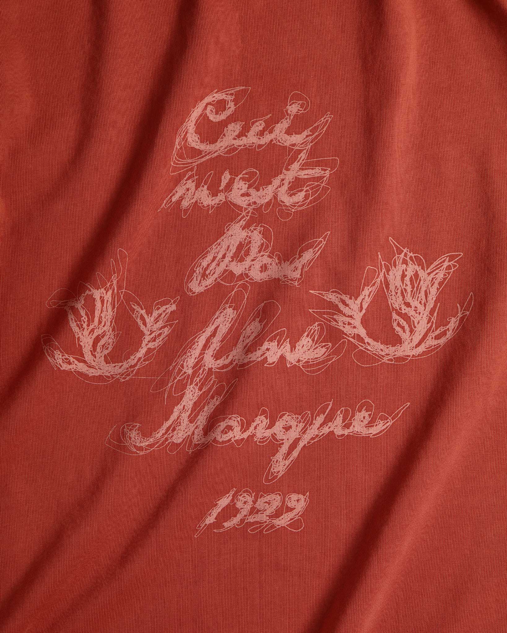 Ceci N'est Pas Une Marque Scribble Tee Shirt (Rust)