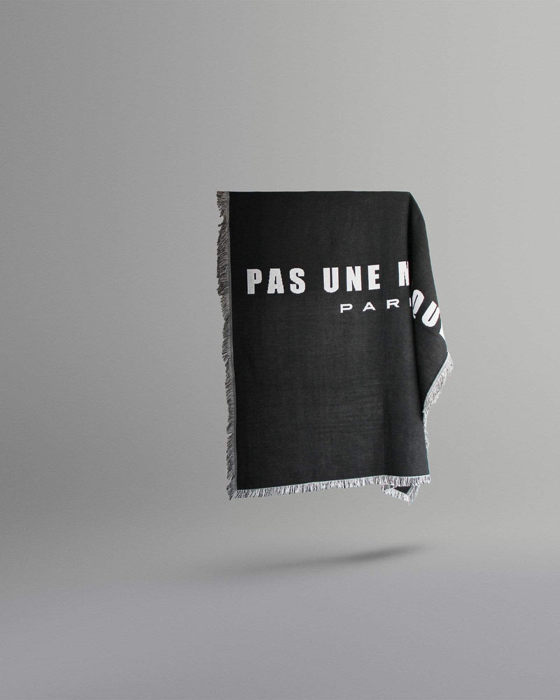 
            
                Load image into Gallery viewer, Woven Logo Blanket - Pas Une Marque Paris
            
        